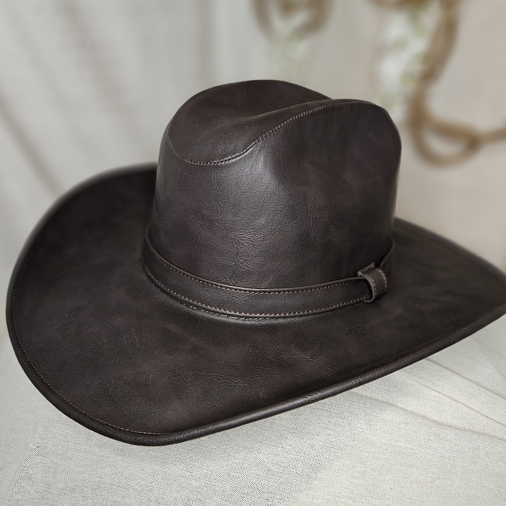100% cowskin cowboy style hat